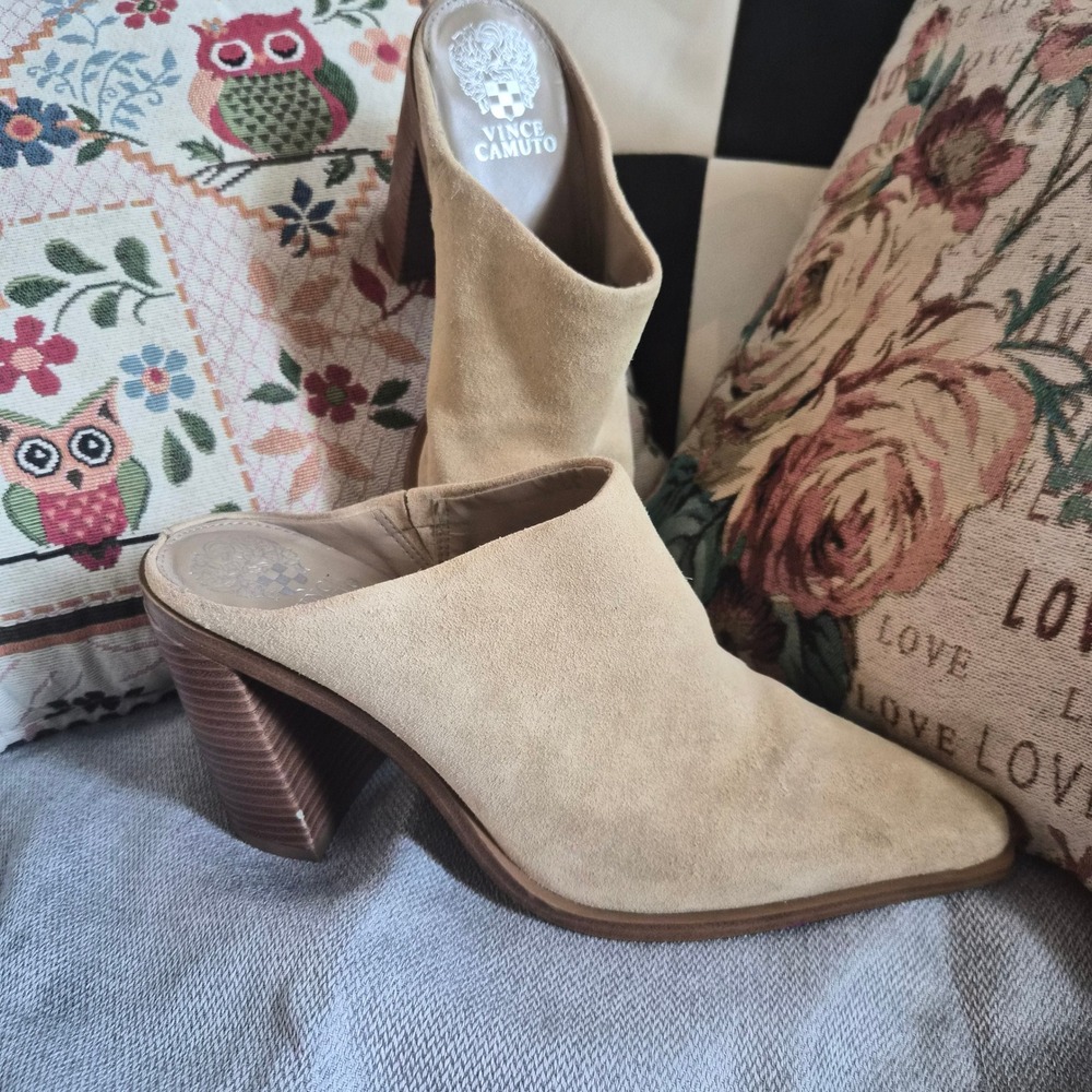 Vince Camuto Weeren Tan Suede Leather Pointed Toe Block Heel Mules Size 9M Chic